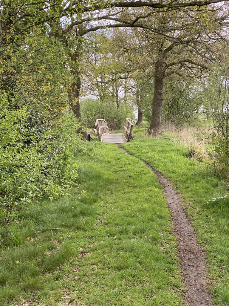 Gluur'n bi'j de Buur'n