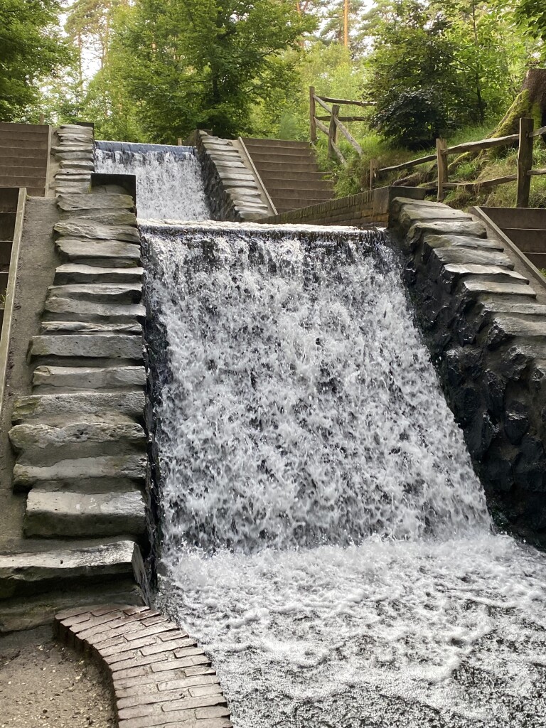 Wandelroute Vrijenberg langs Loenense Waterval