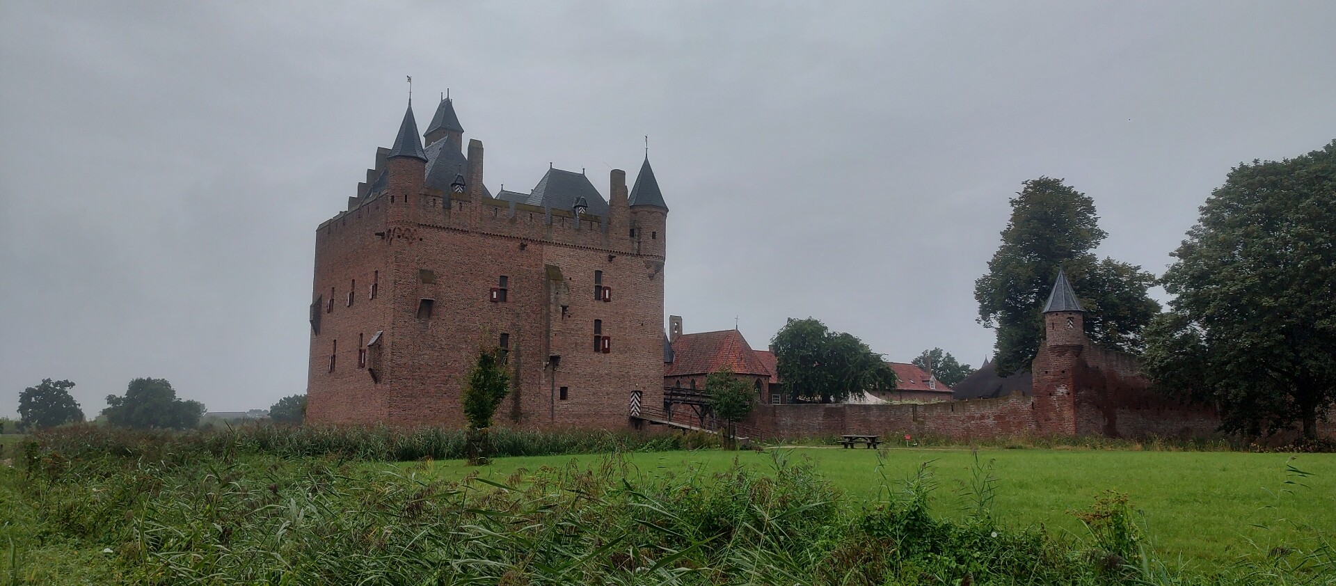 Huissen- Doornenburg · Wegen met Zegen etappe 8