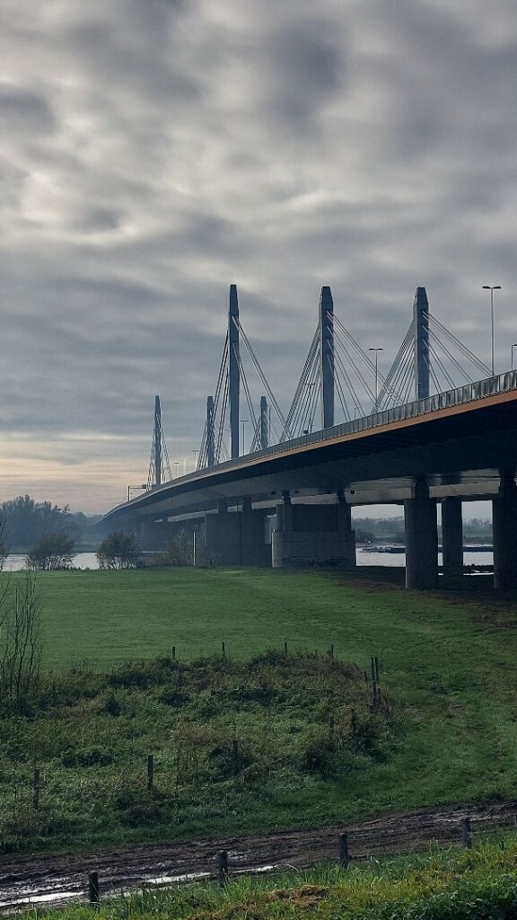 Valburg - Winssen · Roots Natuurpad etappe 23