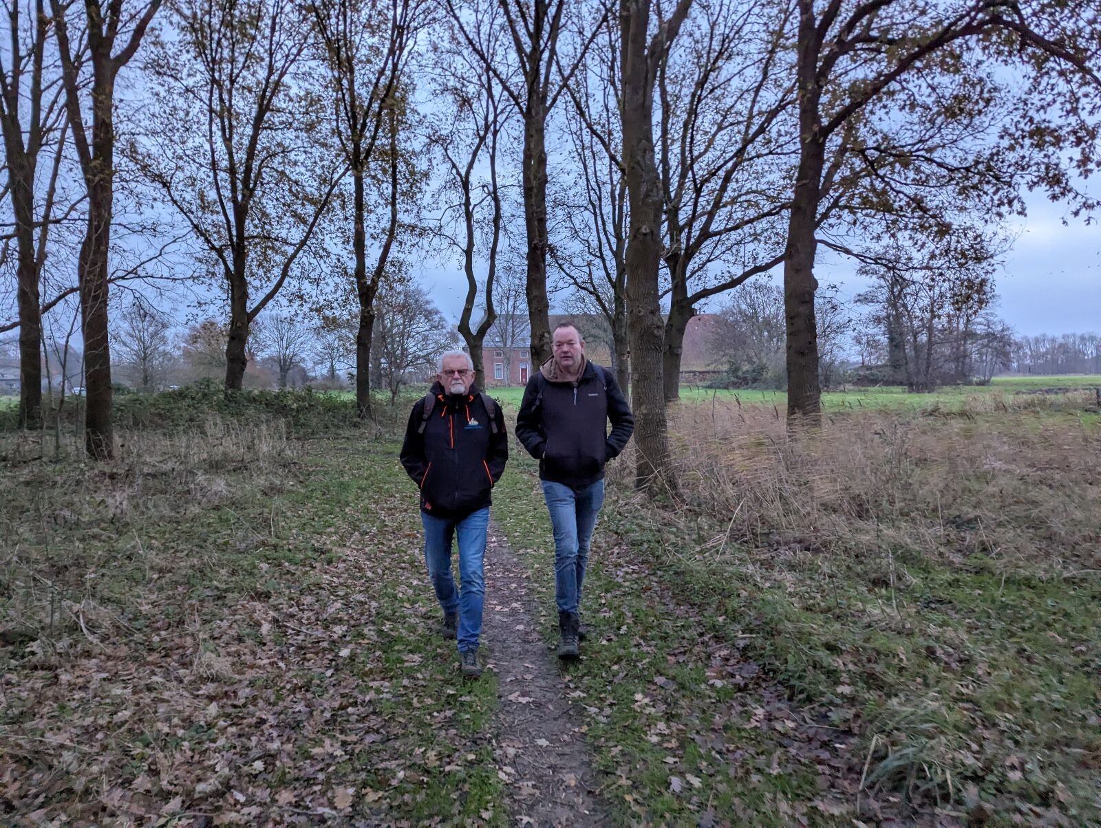 Midwolda, borg en kerk