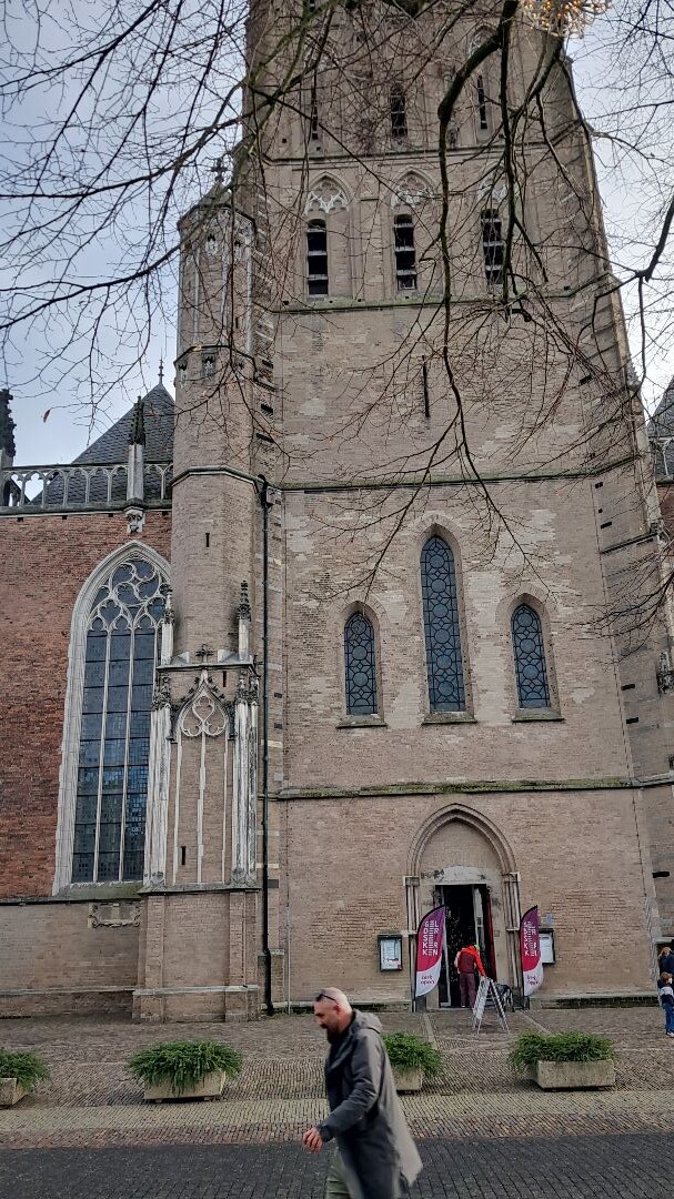 Brummen - Zutphen, St. Walburgskerk · Graafschapspad etappe 7